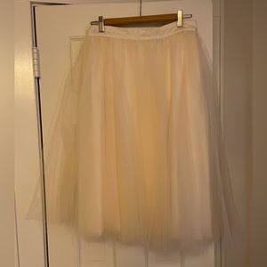 Like new Alexandra Grecco ivory tulle skirt, size 10